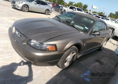 2002 Ford Mustang z USA, uszkodzony, nr VIN 1FAFP40442F174840